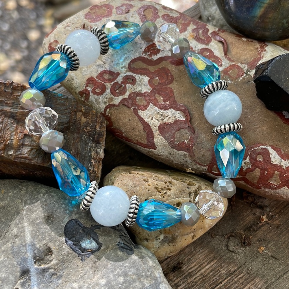 Handmade Blue & Silver Bracelet w Multifaceted Crystals, Silvertone & Gem Beads